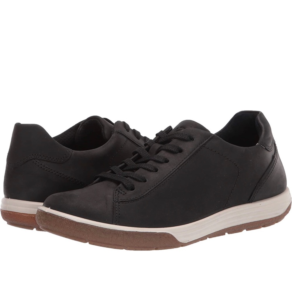 ECCO Women's Chase 2 Tie Hydromax Sneaker -NWOT size 39